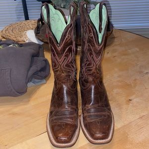 Women’s Ariat Brown Leather Legend Square Toe Boots Size 7